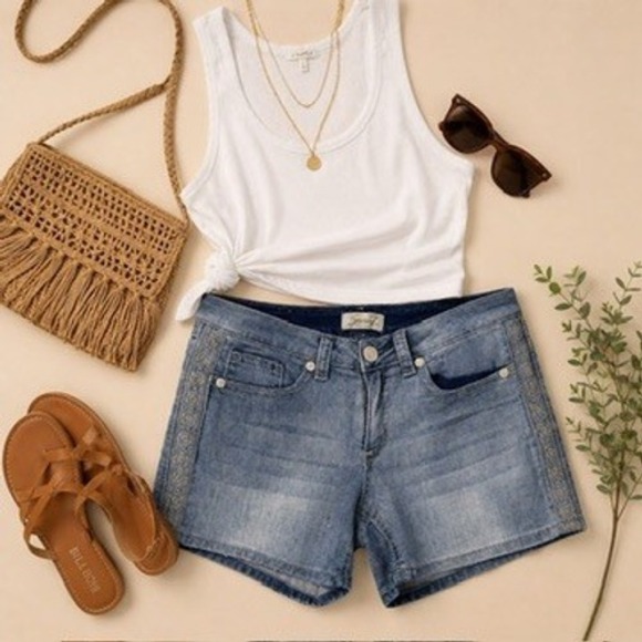 Seven7 Pants - Seven7 Women's Blue Denim Shorts Embroidered Side Tape Light Wash Size 10